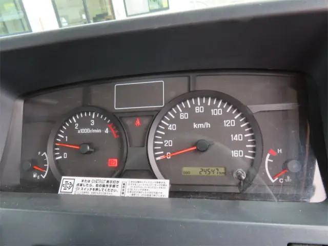 いすゞエルフ高所作業車小型（2t・3t）[写真11]