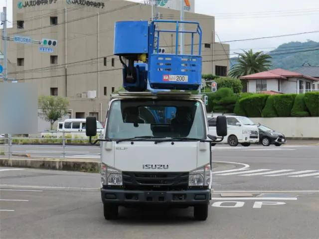 いすゞエルフ高所作業車小型（2t・3t）[写真04]