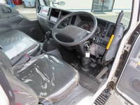 いすゞエルフ高所作業車小型（2t・3t）[写真09]