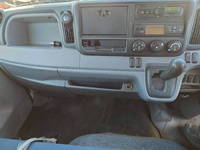 三菱ふそうキャンター冷凍車（冷蔵車）小型（2t・3t）[写真14]