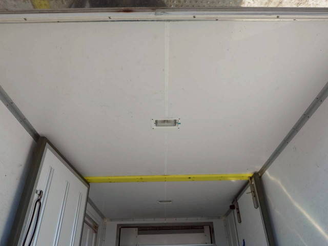 三菱ふそうキャンター冷凍車（冷蔵車）小型（2t・3t）[写真20]