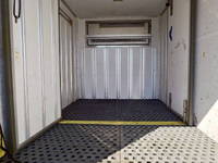 三菱ふそうキャンター冷凍車（冷蔵車）小型（2t・3t）[写真22]