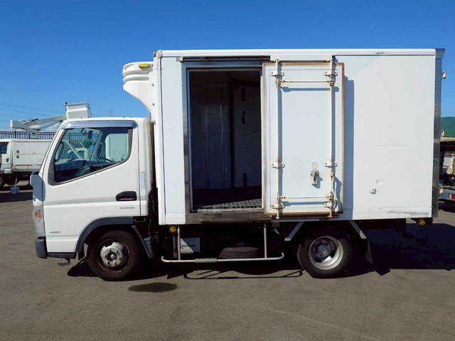 三菱ふそうキャンター冷凍車（冷蔵車）小型（2t・3t）[写真04]