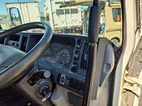 いすゞエルフダンプ小型（2t・3t）[写真13]