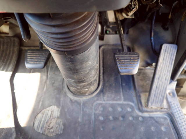 いすゞエルフダンプ小型（2t・3t）[写真07]