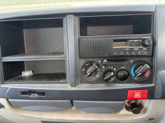 いすゞエルフアルミブロック小型（2t・3t）[写真18]