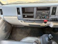 いすゞエルフアルミブロック小型（2t・3t）[写真20]