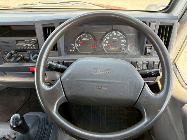 いすゞエルフアルミブロック小型（2t・3t）[写真21]