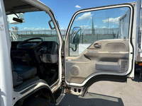 いすゞエルフアルミブロック小型（2t・3t）[写真25]