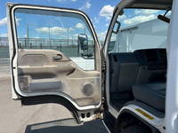 いすゞエルフアルミブロック小型（2t・3t）[写真27]