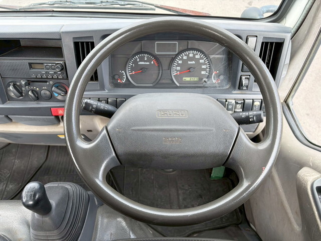 いすゞエルフアルミブロック小型（2t・3t）[写真28]