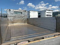 いすゞエルフアルミブロック小型（2t・3t）[写真09]