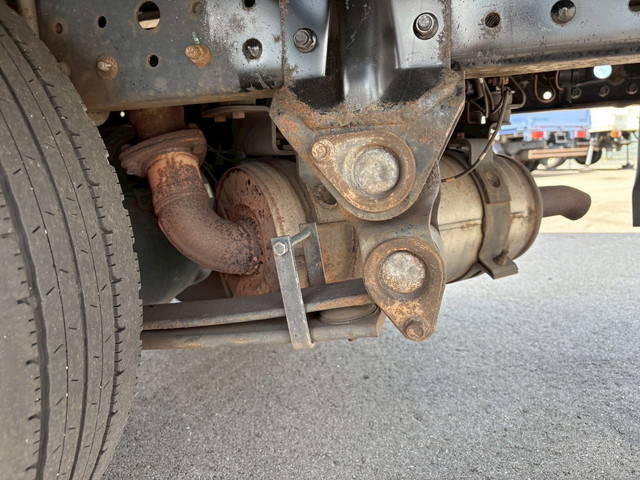 三菱ふそうキャンター冷凍車（冷蔵車）小型（2t・3t）[写真28]