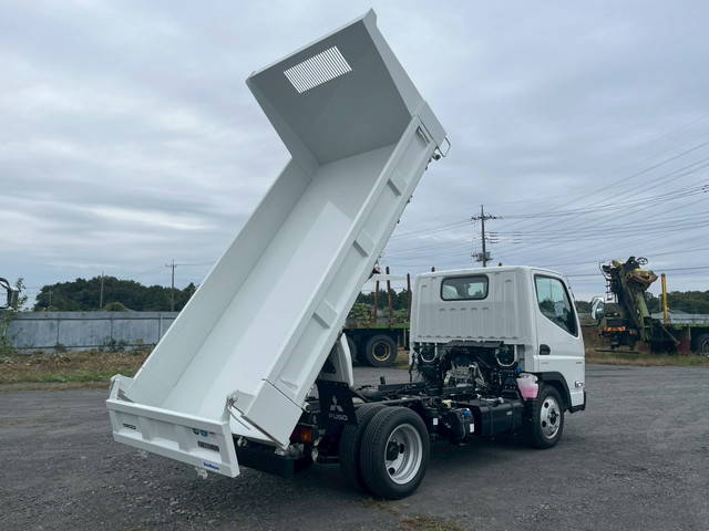 三菱ふそうキャンターダンプ小型（2t・3t）[写真02]