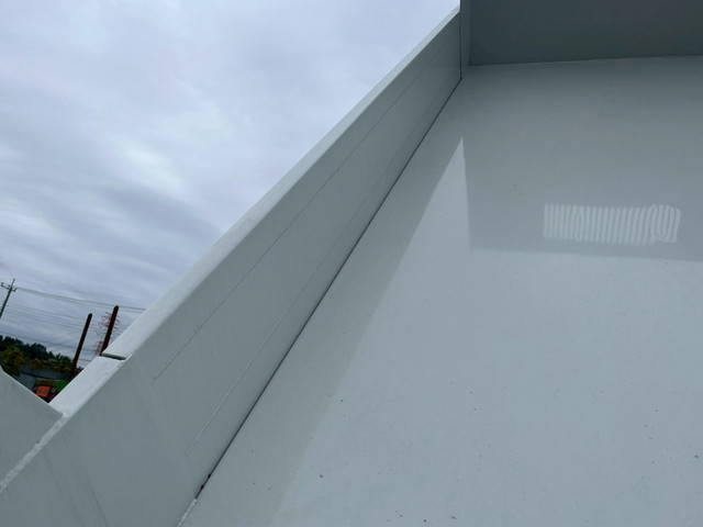 三菱ふそうキャンターダンプ小型（2t・3t）[写真25]