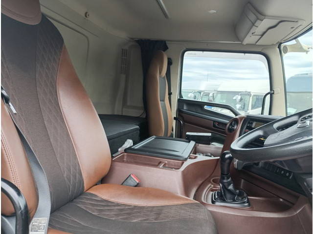 日野プロフィア冷凍車（冷蔵車）大型（10t）[写真22]