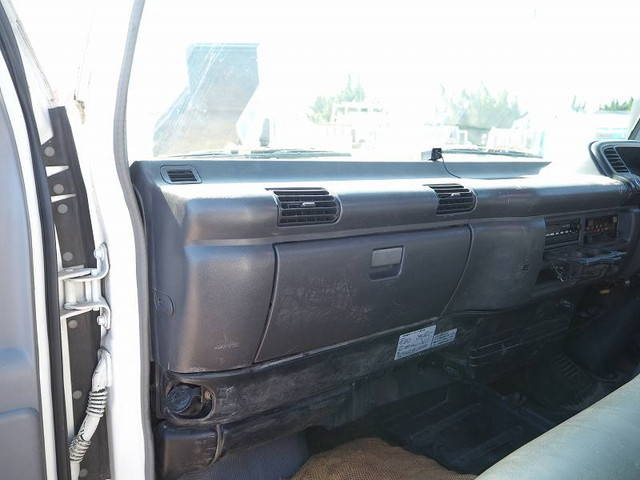 マツダタイタンクレーン4段小型（2t・3t）[写真32]