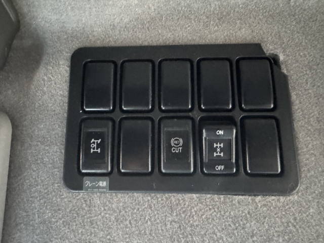 いすゞギガクレーン4段大型（10t）[写真10]