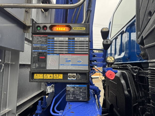 いすゞギガクレーン4段大型（10t）[写真13]