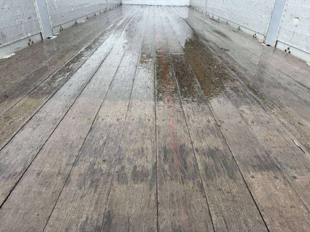 いすゞギガクレーン4段大型（10t）[写真19]