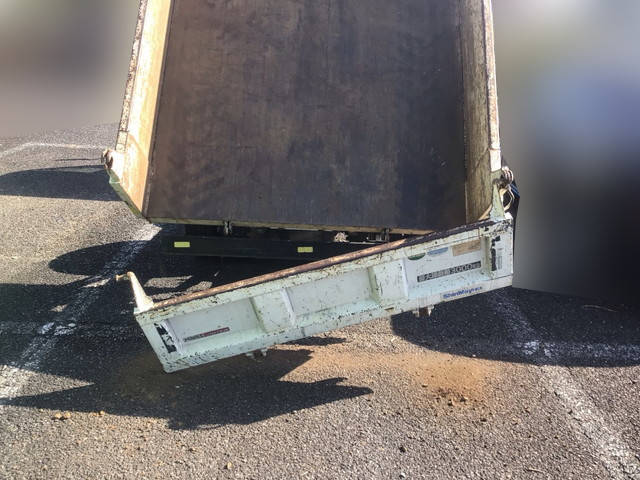 三菱ふそうキャンターダンプ小型（2t・3t）[写真14]