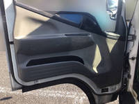 三菱ふそうキャンターダンプ小型（2t・3t）[写真28]