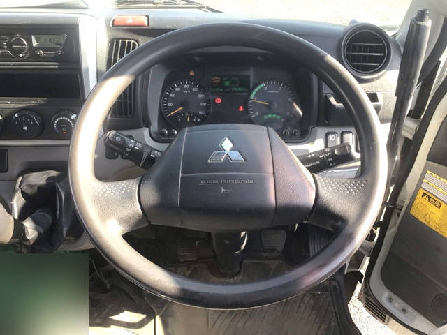 三菱ふそうキャンターダンプ小型（2t・3t）[写真31]