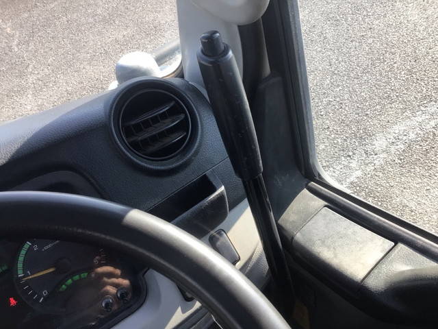 三菱ふそうキャンターダンプ小型（2t・3t）[写真35]