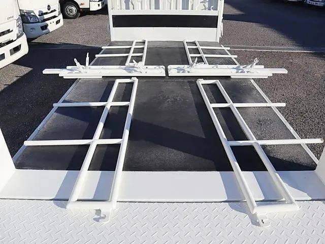 トヨタダイナ平ボディ小型（2t・3t）[写真14]