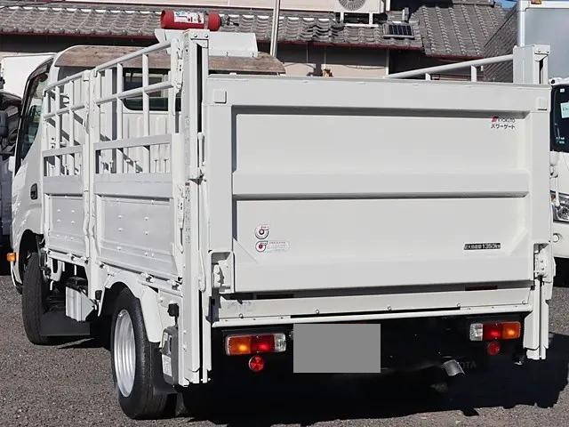トヨタダイナ平ボディ小型（2t・3t）[写真02]