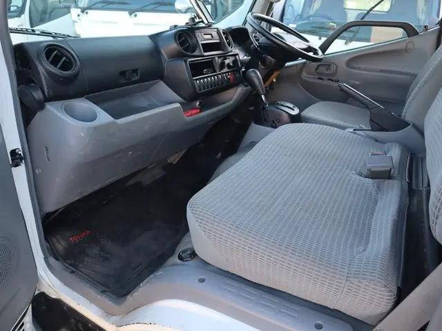 トヨタダイナ平ボディ小型（2t・3t）[写真30]