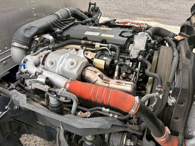 いすゞエルフアルミバン小型（2t・3t）[写真13]