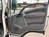 いすゞエルフアルミバン小型（2t・3t）[写真16]