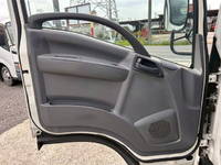 いすゞエルフアルミバン小型（2t・3t）[写真17]