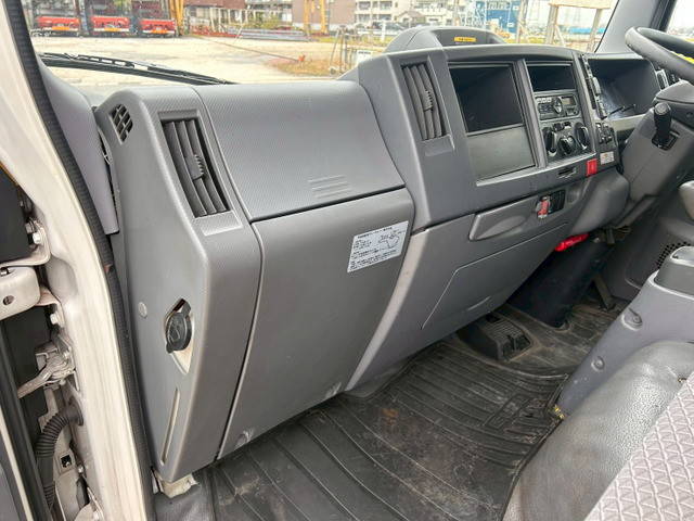 いすゞエルフアルミバン小型（2t・3t）[写真17]