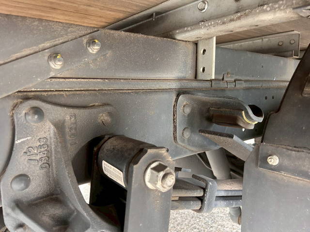 いすゞエルフアルミバン小型（2t・3t）[写真33]