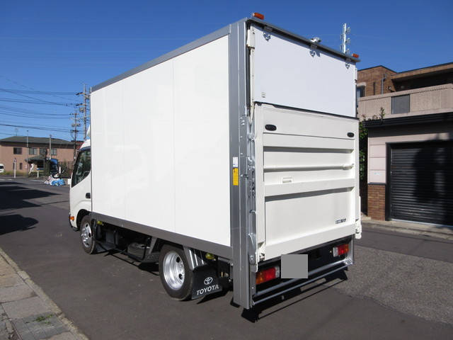 トヨタその他の車種パネルバン小型（2t・3t）[写真02]