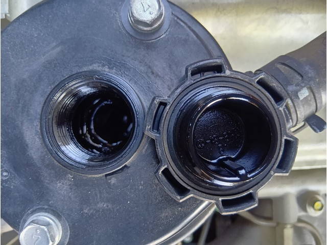 日野プロフィア冷凍車（冷蔵車）大型（10t）[写真14]