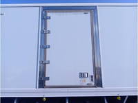 日野プロフィア冷凍車（冷蔵車）大型（10t）[写真09]