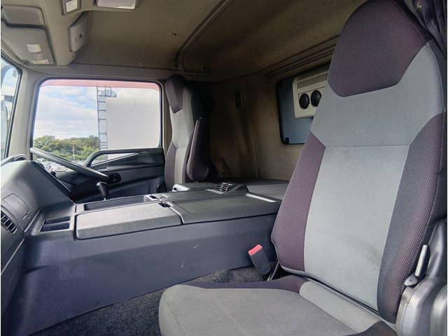 三菱ふそうスーパーグレートアルミブロック大型（10t）[写真21]