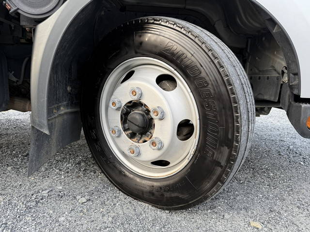 日野デュトロ幌ウイング小型（2t・3t）[写真18]