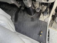 日野デュトロ幌ウイング小型（2t・3t）[写真31]