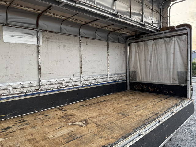 日野デュトロ幌ウイング小型（2t・3t）[写真08]