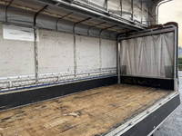 日野デュトロ幌ウイング小型（2t・3t）[写真09]