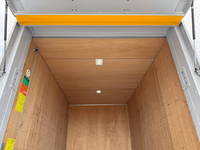 三菱ふそうキャンターアルミバン小型（2t・3t）[写真12]