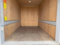 三菱ふそうキャンターアルミバン小型（2t・3t）[写真13]