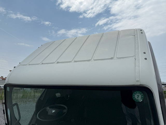 三菱ふそうキャンターアルミバン小型（2t・3t）[写真22]