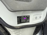 三菱ふそうキャンターアルミバン小型（2t・3t）[写真31]