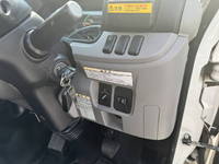 三菱ふそうキャンターアルミバン小型（2t・3t）[写真33]