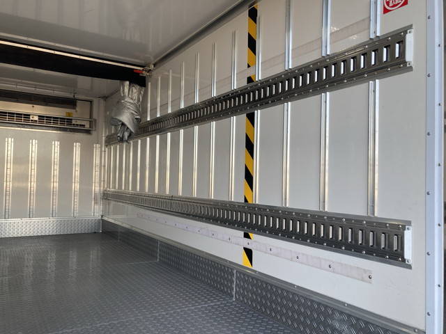 日野デュトロ冷凍車（冷蔵車）小型（2t・3t）[写真13]